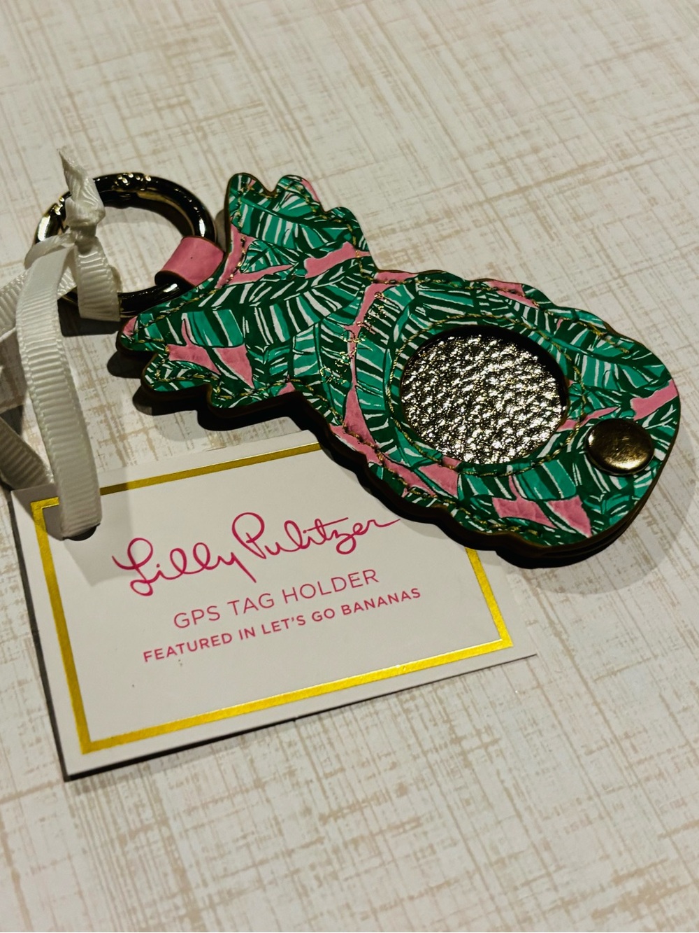 Lilly Pulitzer Pineapple GPS Tag Holder in Green & Pink Leaf Print